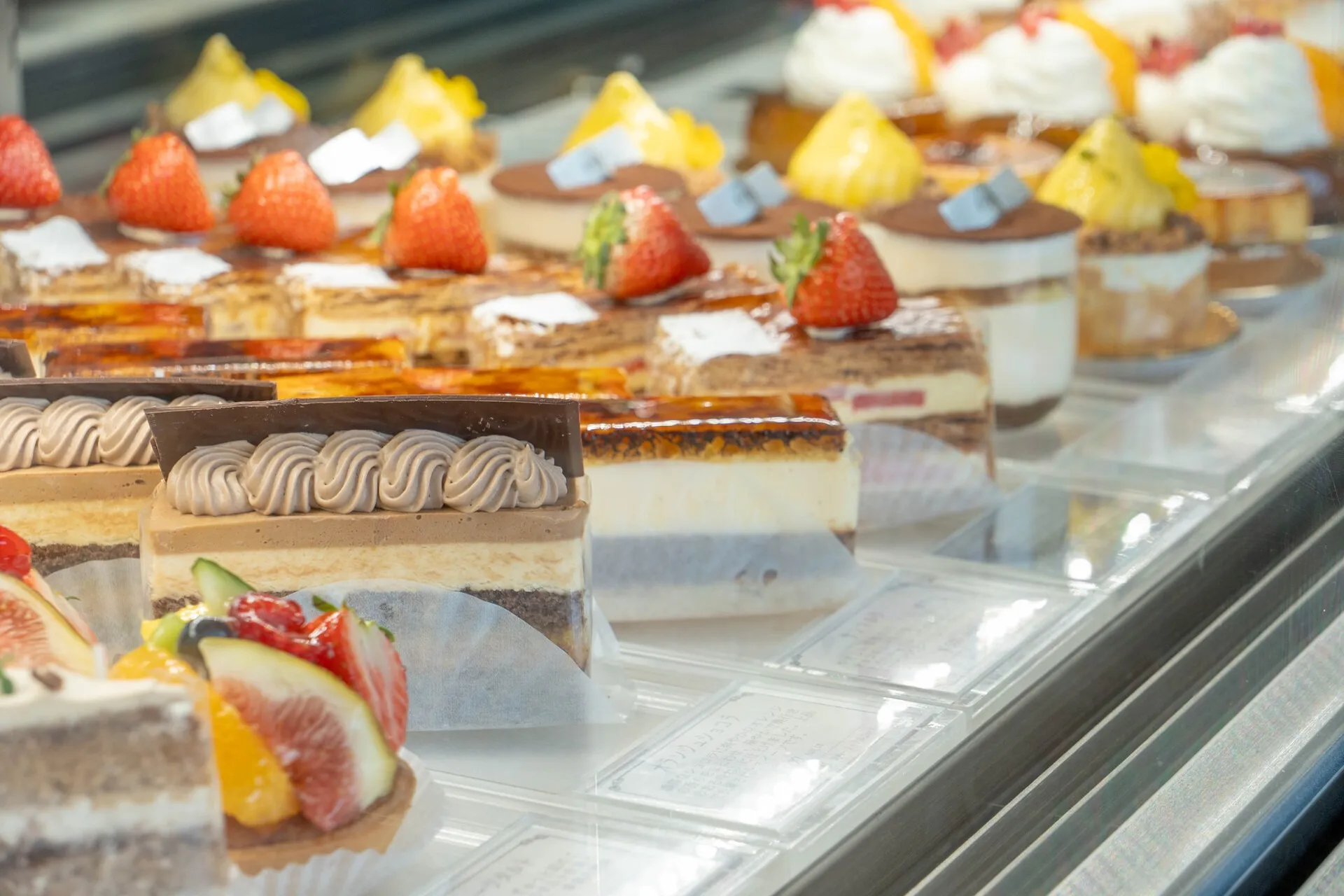 ８８８株式会社